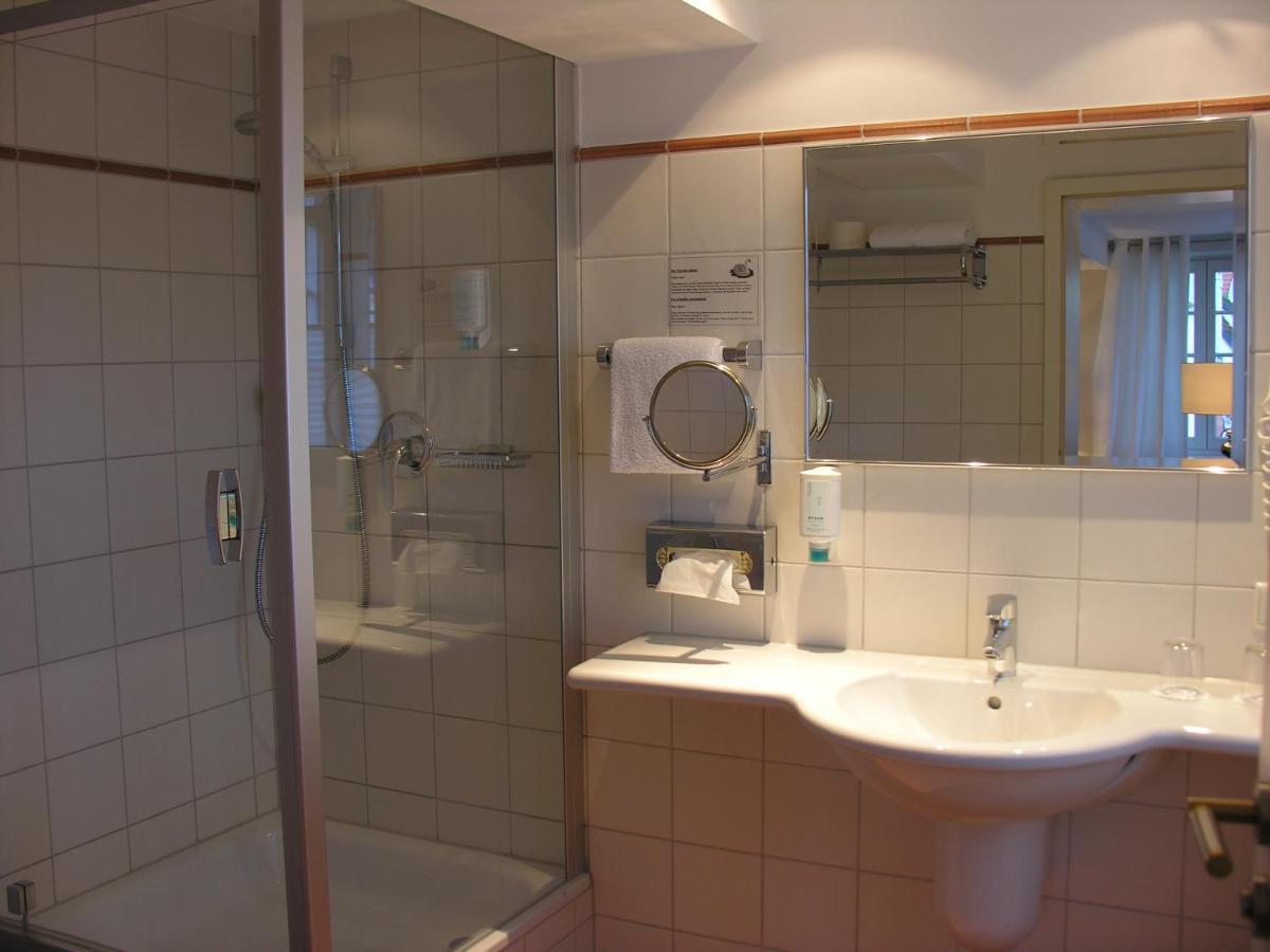 Hotel Am Doktorplatz Rheda-Wiedenbrück Habitación foto